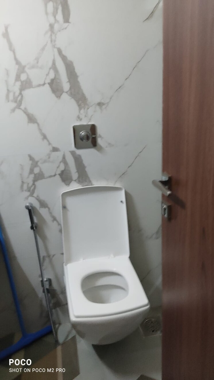 Bathroom, regency-astra 2 Bedroom 875 Sq.Ft. Apartment In Baner Pune 9616829