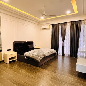 Living Room in 4 BHK Builder Floor at Kibithu Homes, Sector 47 – for Sale