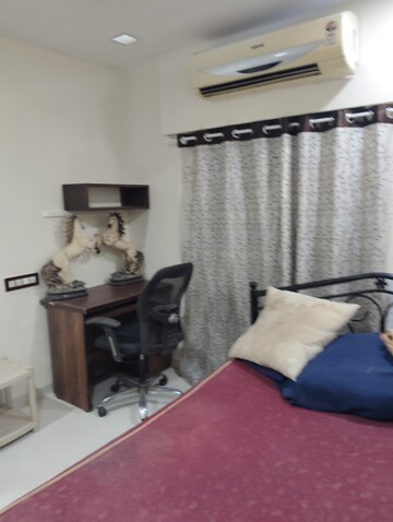 Living Room in 1.5 BHK Apartment at Mantri Park, Goregaon East – for Rent