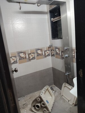 Team Area in 1.5 BHK Apartment at Mantri Park, Goregaon East – for Rent