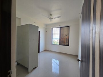 Room in 3 BHK Apartment at Harni – for Rent