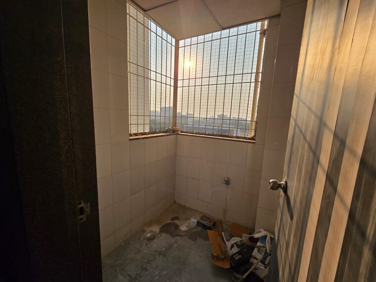 Bathroom, harni 3 Bedroom 1550 Sq.Ft. Apartment In Harni Vadodara 9616850