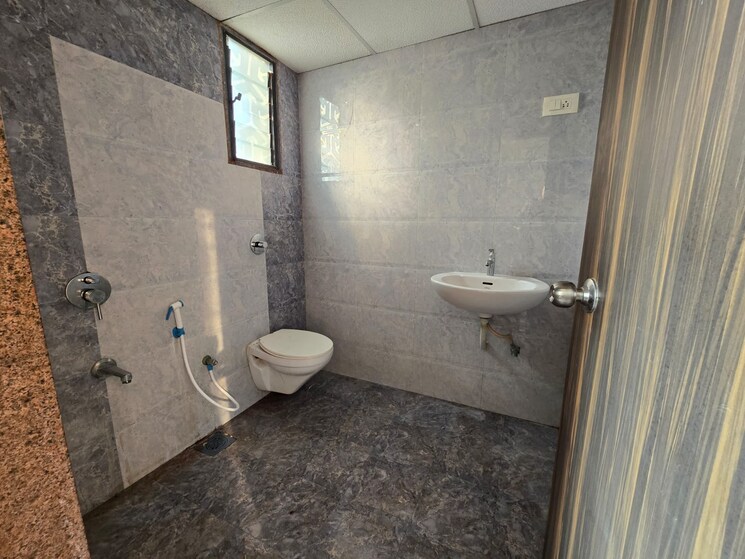 Bathroom, harni 3 Bedroom 1550 Sq.Ft. Apartment In Harni Vadodara 9616850