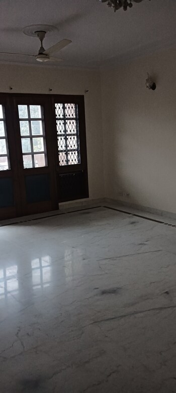 2 BHK Builder Floor for Sale in Lajpat Nagar I, Delhi