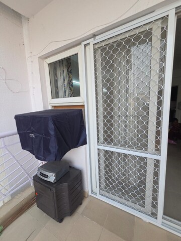 Room in 3 BHK Apartment at BPTP Princess Park, Sector 86 – for Rent