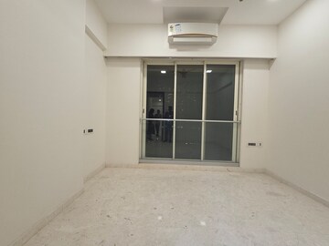 Room in 2 BHK Apartment at Ekta Tripolis, Goregaon West – for Rent