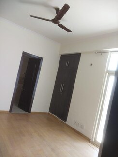 3 BHK + Study Room Apartment For Sale in Amrapali Zodiac