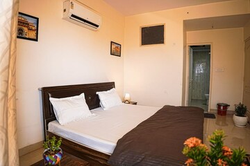 Master Bedroom in 3 BHK Apartment at Rishita Manhattan, Gomti Nagar – for Rent