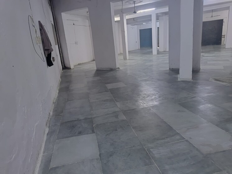 Floor Plan, mayur vihar phase 1 Commercial Warehouse 4000 Sq.Yd. In Mayur Vihar Phase 1 Delhi 9616947