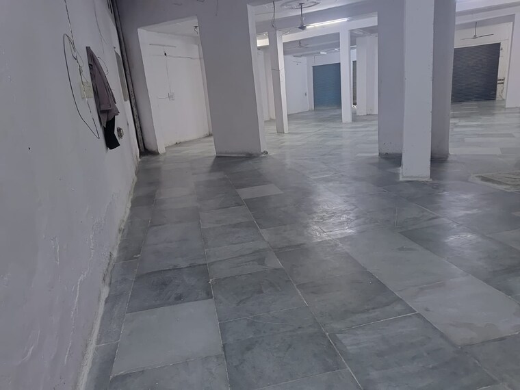 Floor Plan, mayur vihar phase 1 Commercial Warehouse 4000 Sq.Yd. In Mayur Vihar Phase 1 Delhi 9616947