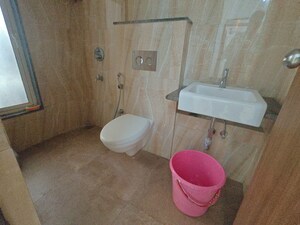 Bathroom in 1.5 BHK Apartment at Lodha Amara Tower 24 And 25, Kolshet Road – for Rent