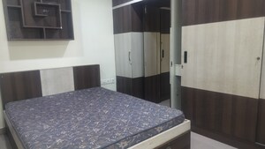 Room in 3 BHK Apartment at Banjara Hills – for Rent