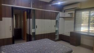 Room in 3 BHK Apartment at Banjara Hills – for Rent