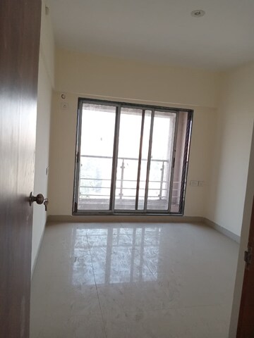 Room in 2 BHK Apartment at Kurla East – for Rent
