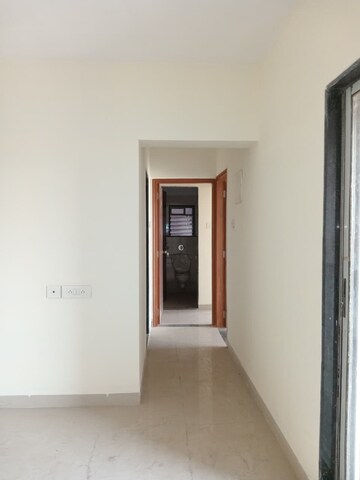 Room in 2 BHK Apartment at Kurla East – for Rent