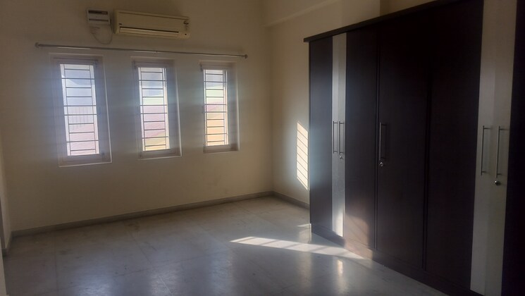 Room, banjara hills 3 Bedroom 2000 Sq.Ft. Apartment In Banjara Hills Hyderabad 9617038