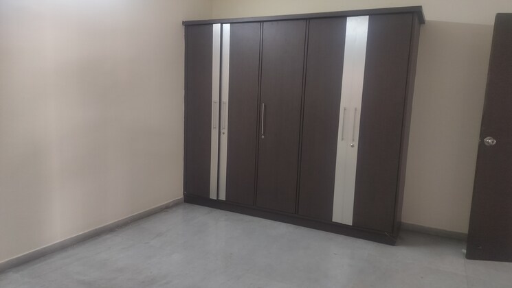 Room, banjara hills 3 Bedroom 2000 Sq.Ft. Apartment In Banjara Hills Hyderabad 9617038