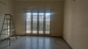 Room in 3 BHK Apartment at Banjara Hills – for Rent