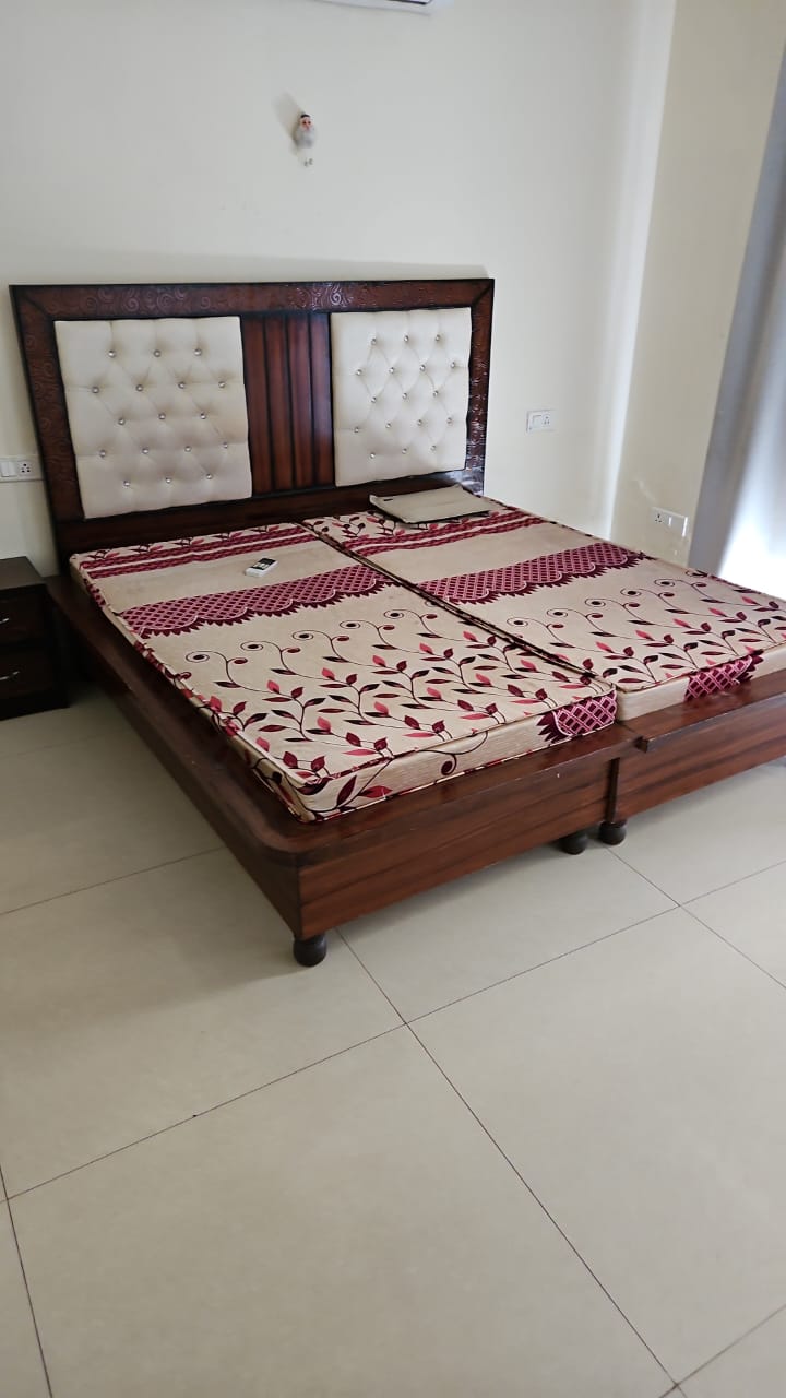 4 BHK + Servant Room Apartment For Rent in La Prisma