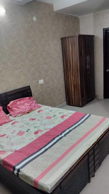 Bedroom in 2 BHK Apartment at Surya Towers Zirakpur, Lohgarh – for Rent