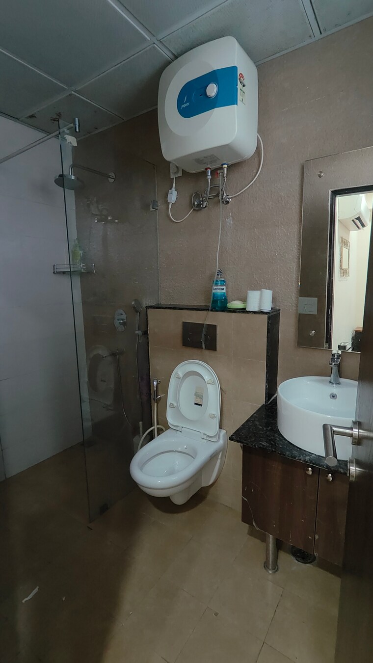 Bathroom, phullanwal 2 Bedroom 1200 Sq.Ft. Apartment In Phullanwal Ludhiana 9617071
