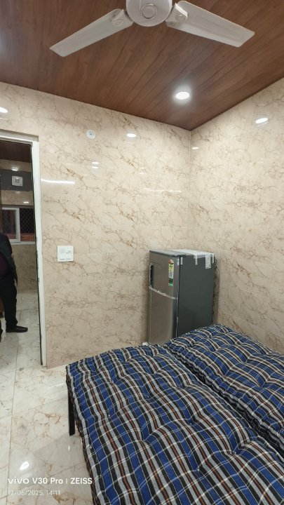 1 RkBuilder Floor For Rent in Shakarpur