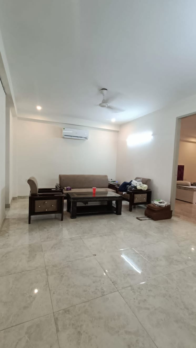 Living Room, dlf-city-gurgaon 3 Bedroom 300 Sq.Yd. Builder Floor In Sector 27 Gurgaon 9617070