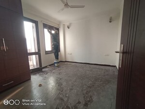 Room in 1 BHK Builder Floor at Greater Kailash I – for Rent