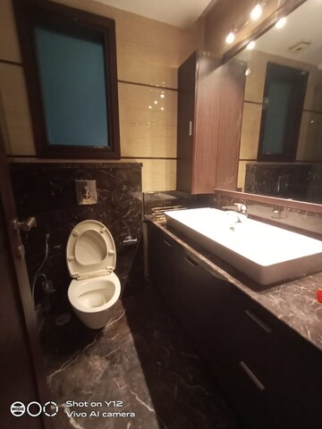 Attached Bathroom in 3 BHK Builder Floor at Panchsheel Enclave – for Rent