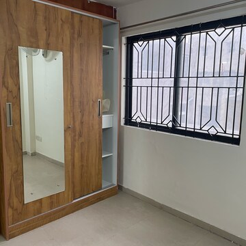 Room in 2 BHK Apartment at Shanthi Nagar – for Rent