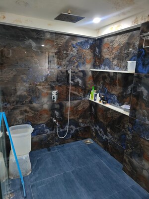 Bathroom in 4 BHK Apartment at Ambawadi – for Rent