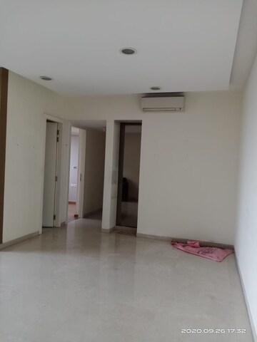 2 BHK Apartment For Rent in Lodha Fiorenza, Goregaon East