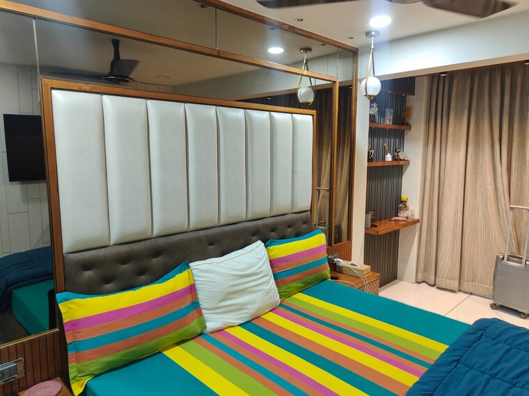 Bedroom, ambawadi 4 Bedroom 310 Sq.Yd. Apartment In Ambawadi Ahmedabad 9617085