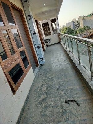 Balcony in 2 BHK Builder Floor at Sector 57 – for Rent