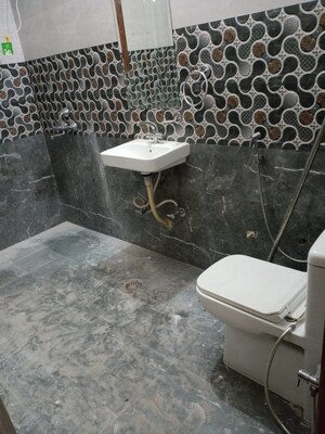 Bathroom in 2 BHK Builder Floor at Sector 57 – for Rent