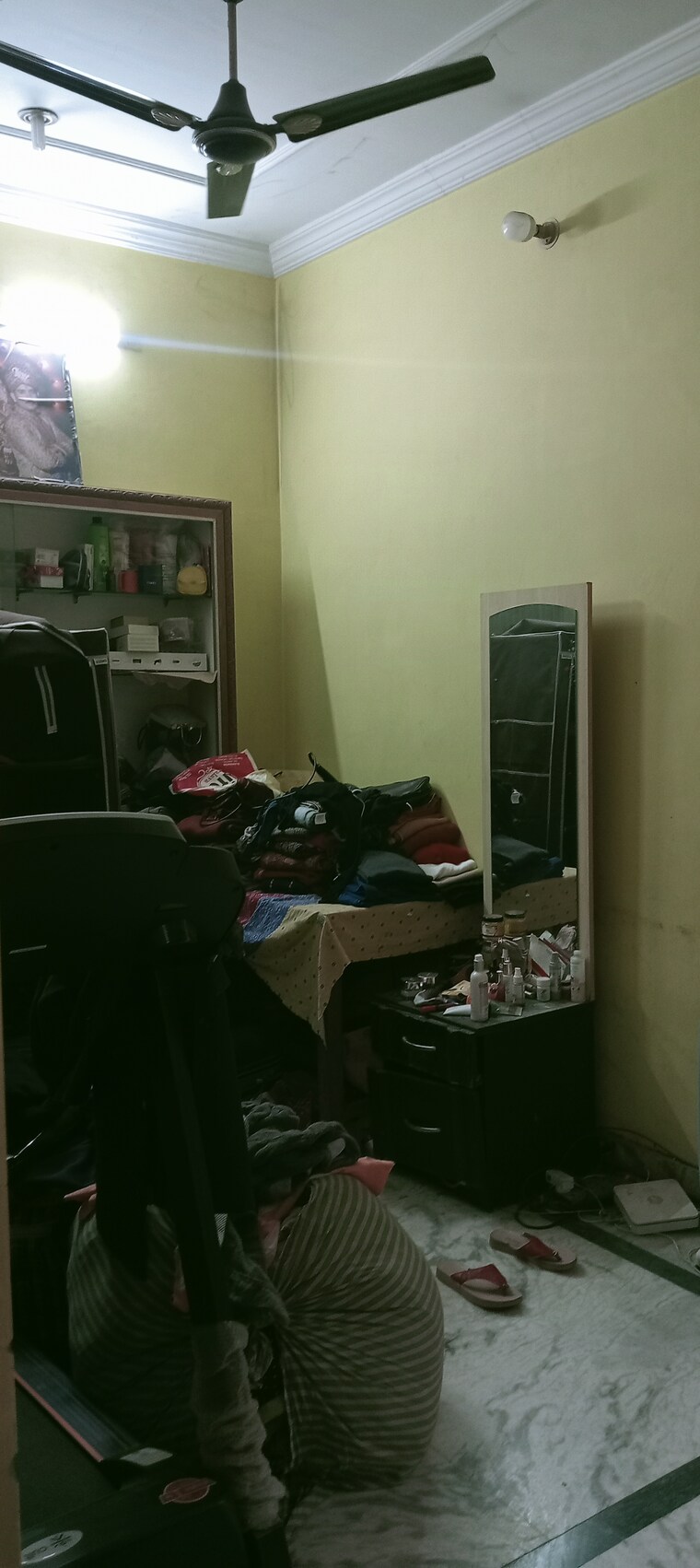 Living Room, rajajipuram 2.5 Bedroom 1800 Sq.Ft. Independent House In Rajajipuram Lucknow 9617102