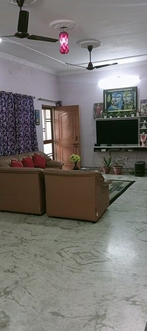 Kitchen in 2.5 BHK Independent House at Rajajipuram – for Rent