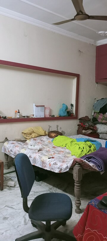 Living Room in 2.5 BHK Independent House at Rajajipuram – for Rent