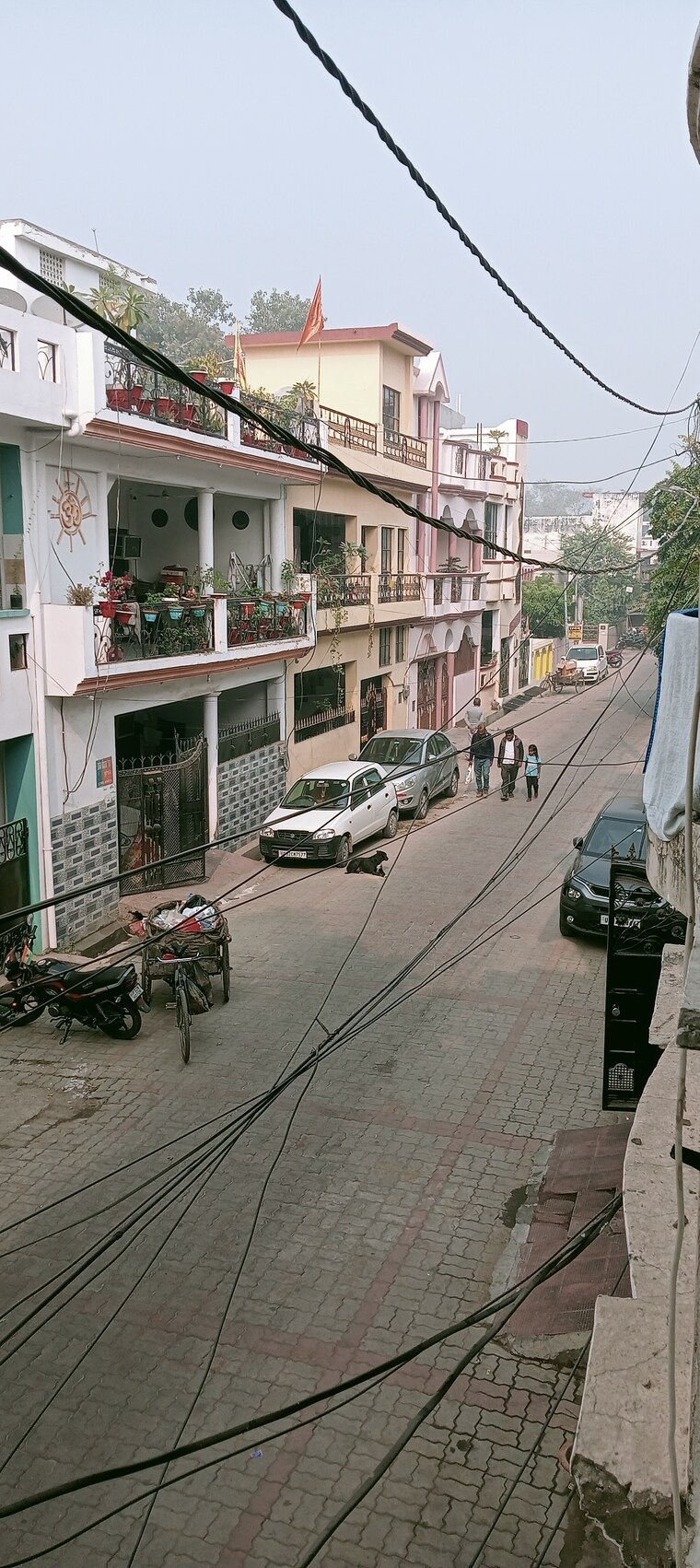  Parking, rajajipuram 2.5 Bedroom 1800 Sq.Ft. Independent House In Rajajipuram Lucknow 9617102