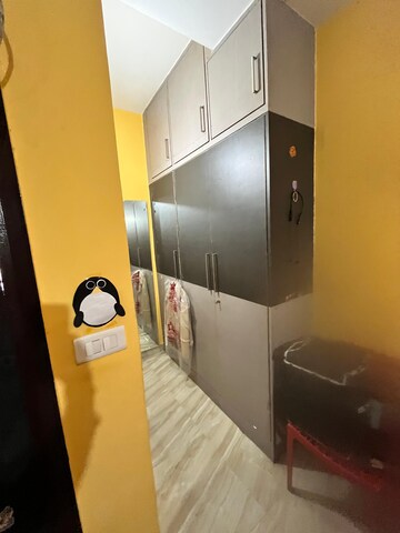 Furnished Amenities in 2 BHK Builder Floor at RWA Residential Society Sector 46, Sector 46 – for Rent