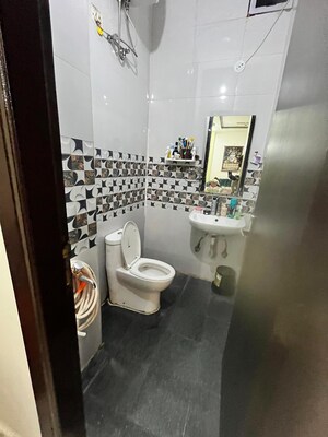 Bathroom in 2 BHK Builder Floor at RWA Residential Society Sector 46, Sector 46 – for Rent