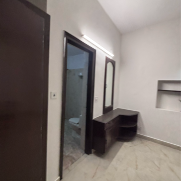 Building Lobby in 3 BHK Builder Floor at Green Park – for Rent