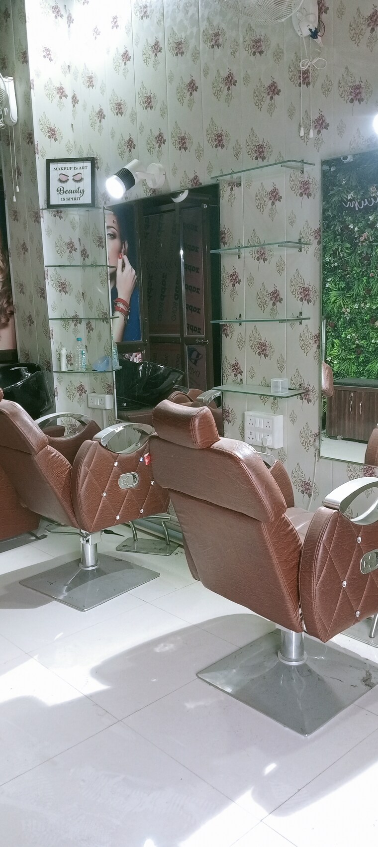 Team Area, rajajipuram Commercial Co Working Space 1400 Sq.Ft. In Rajajipuram Lucknow 9617116