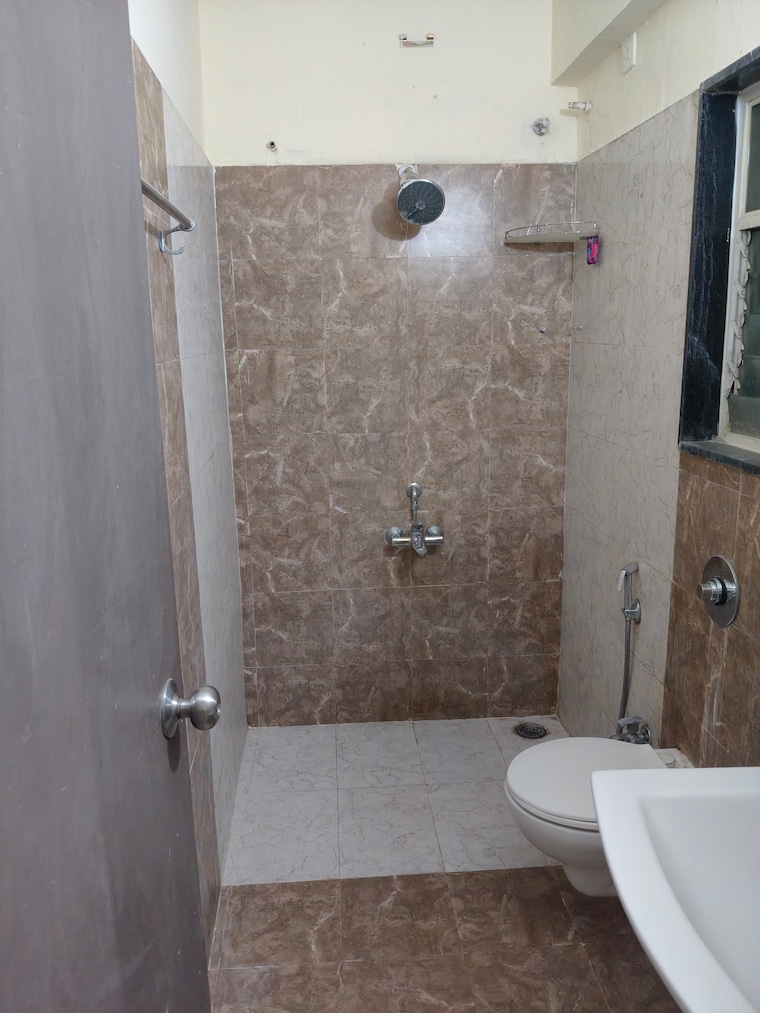 Bathroom, mittal-arcvista 2 Bedroom 780 Sq.Ft. Apartment In Dhanori Pune 9617126