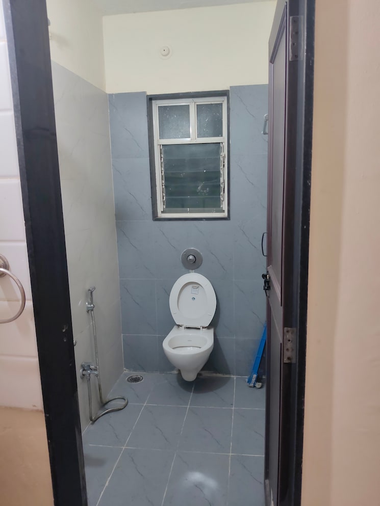 Bathroom, mittal-arcvista 2 Bedroom 780 Sq.Ft. Apartment In Dhanori Pune 9617126