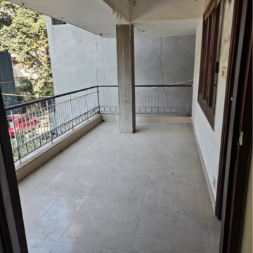 Balcony in 3 BHK Builder Floor at Green Park – for Rent