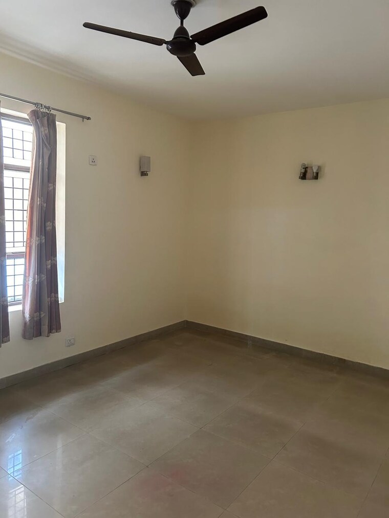 Room, rwa-residential-society-sector-46 2 Bedroom 190 Sq.Yd. Builder Floor In Sector 46 Gurgaon 9617132