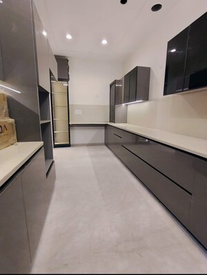 Kitchen in 1 BHK Builder Floor at Palam Vihar – for Rent