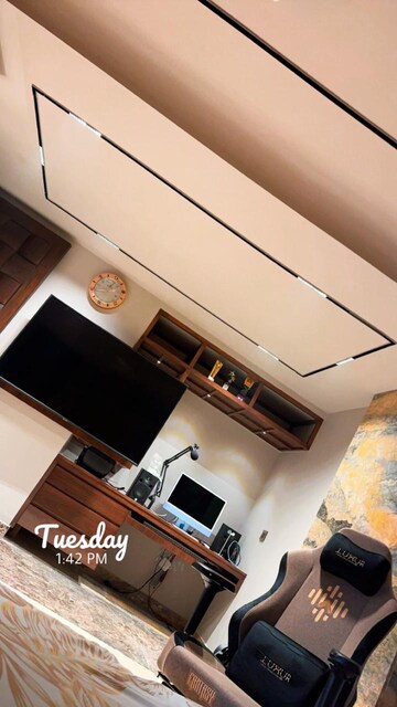 Furnished Amenities in 4 BHK Builder Floor at S 27 Luxury Homes, Greater Kailash I – for Sale