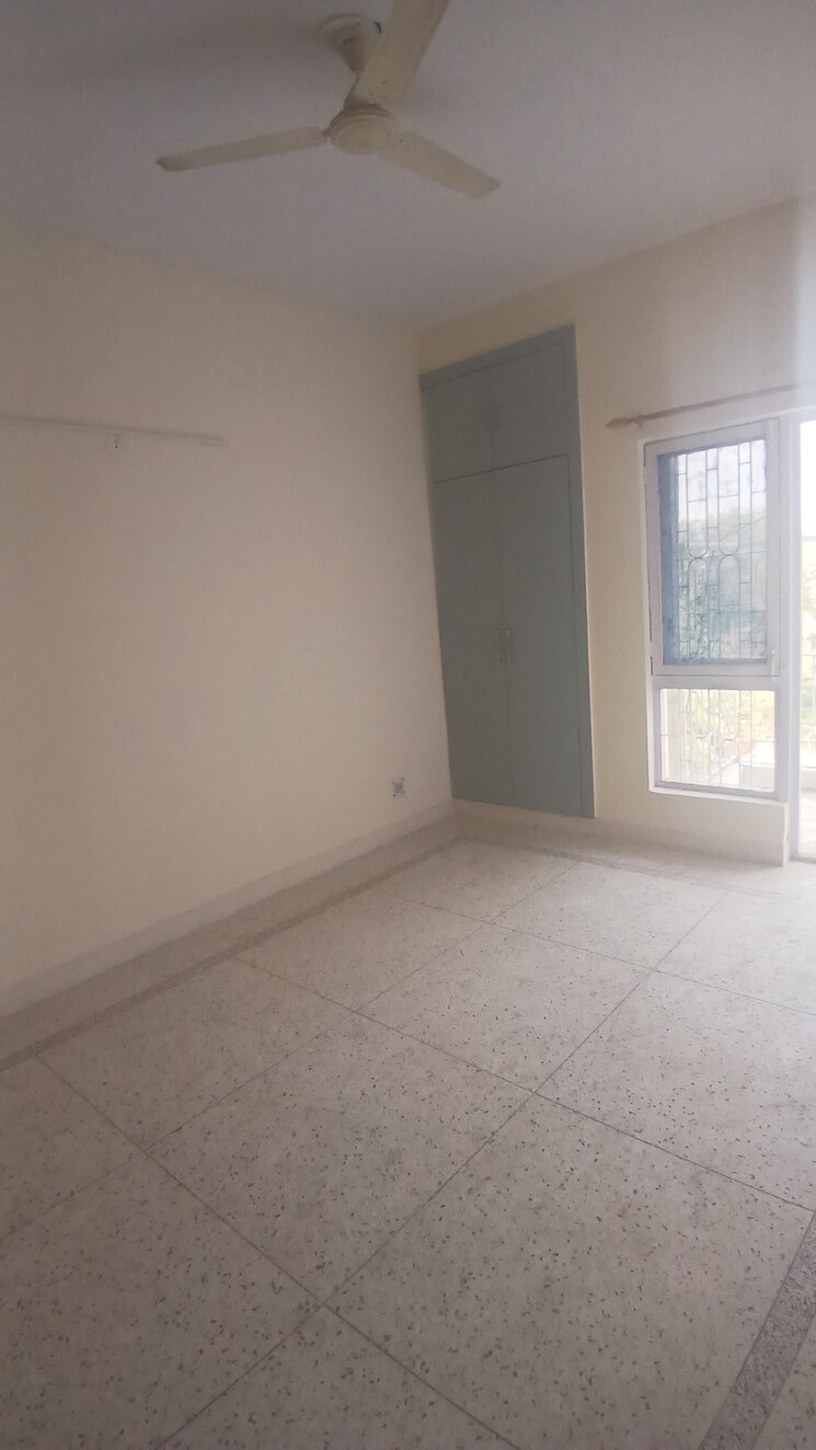 Room, srijan-apartments 2 Bedroom 1100 Sq.Ft. Apartment In Sector 62 Noida 9617142